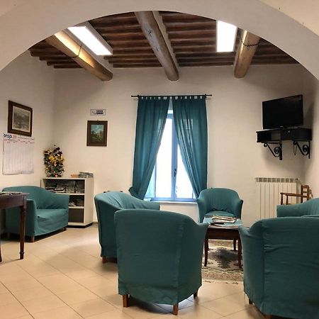 Готель Residenza Pitigliano Gens Petilia - Nuova Gestione Екстер'єр фото