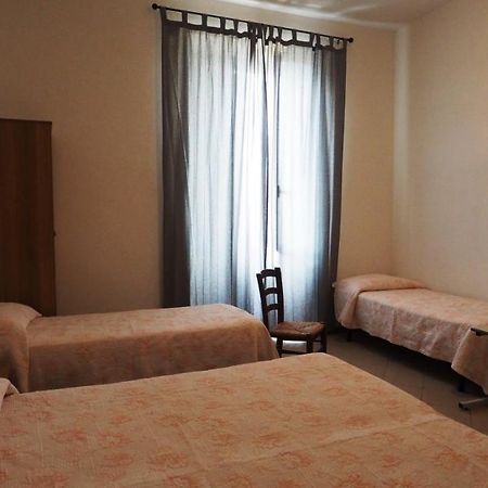 Готель Residenza Pitigliano Gens Petilia - Nuova Gestione Екстер'єр фото