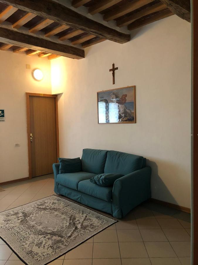 Готель Residenza Pitigliano Gens Petilia - Nuova Gestione Екстер'єр фото