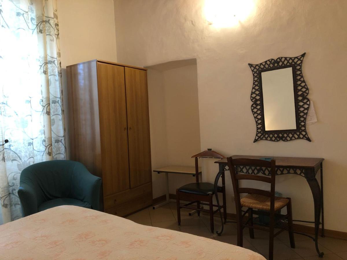 Готель Residenza Pitigliano Gens Petilia - Nuova Gestione Екстер'єр фото