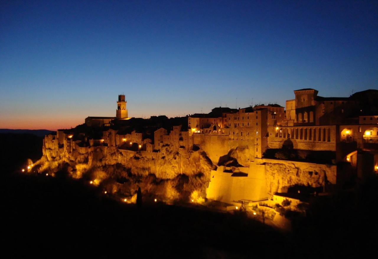 Готель Residenza Pitigliano Gens Petilia - Nuova Gestione Екстер'єр фото