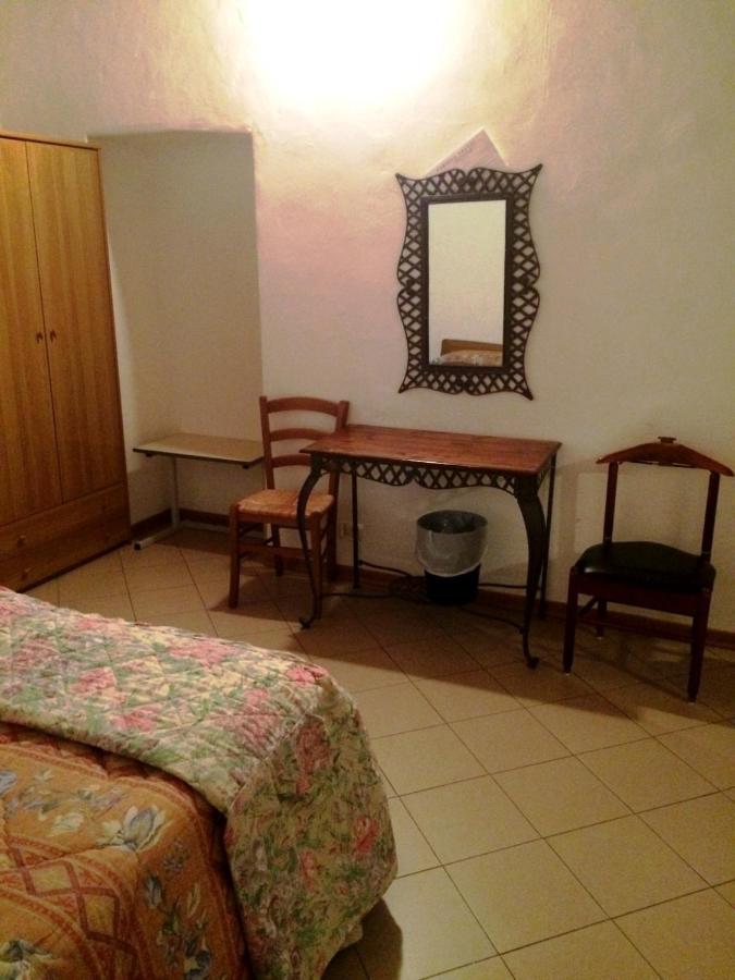 Готель Residenza Pitigliano Gens Petilia - Nuova Gestione Екстер'єр фото