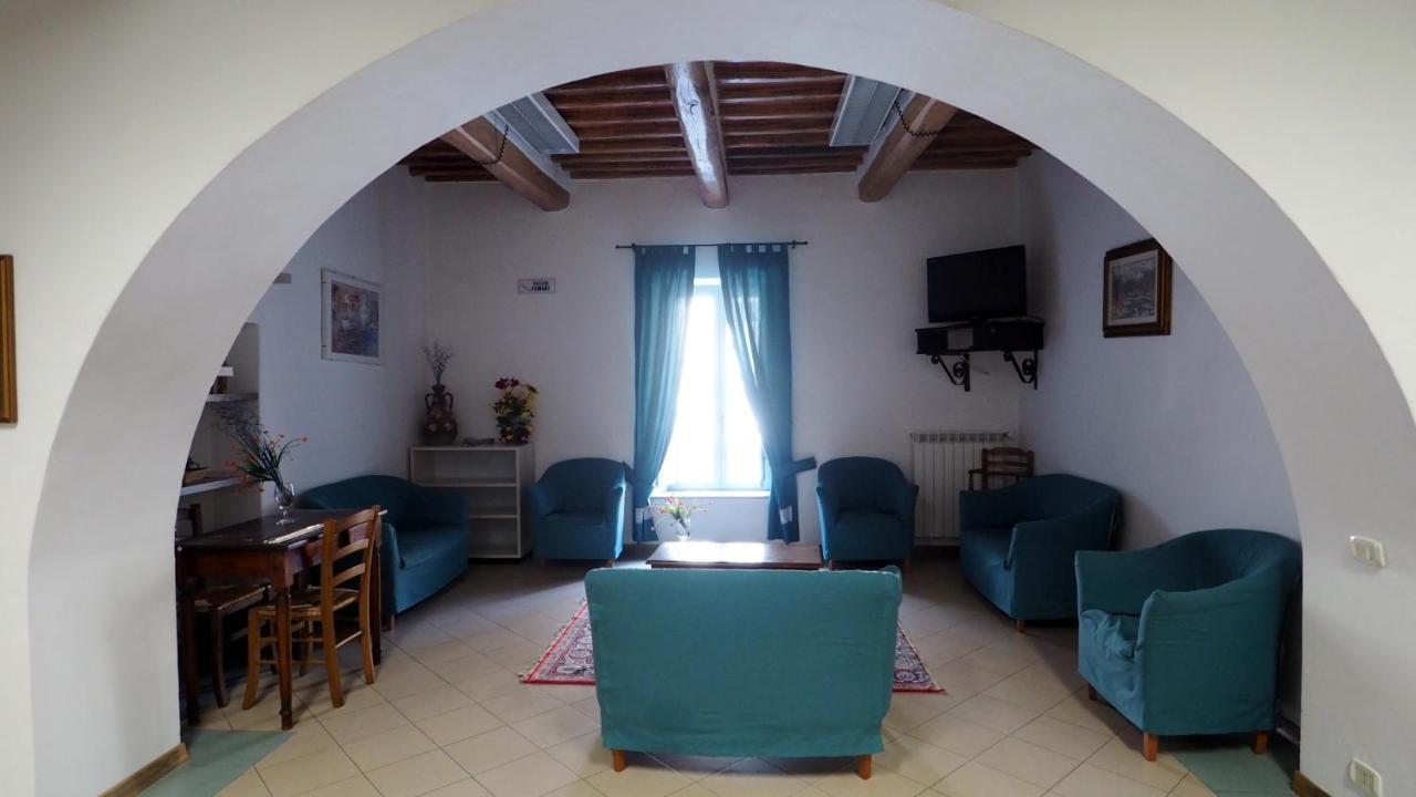 Готель Residenza Pitigliano Gens Petilia - Nuova Gestione Екстер'єр фото